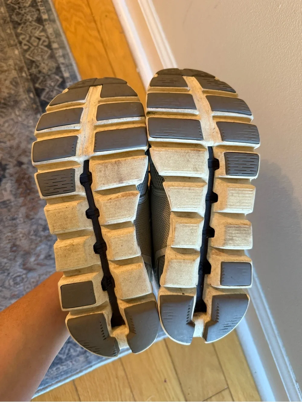 On Running Cloudlight Running Shoes in Light Gray